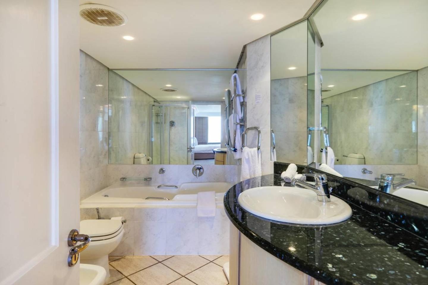 17 On Nautica Apartment Cape Town Exterior photo